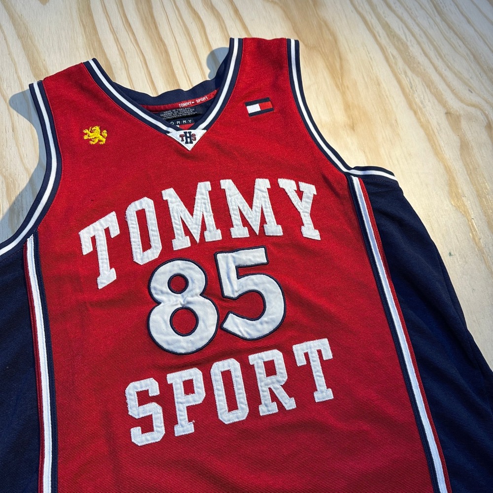 Tommy Hilfiger Sport Mens Medium Red 85 Basketball Jersey Vintage Streetwear